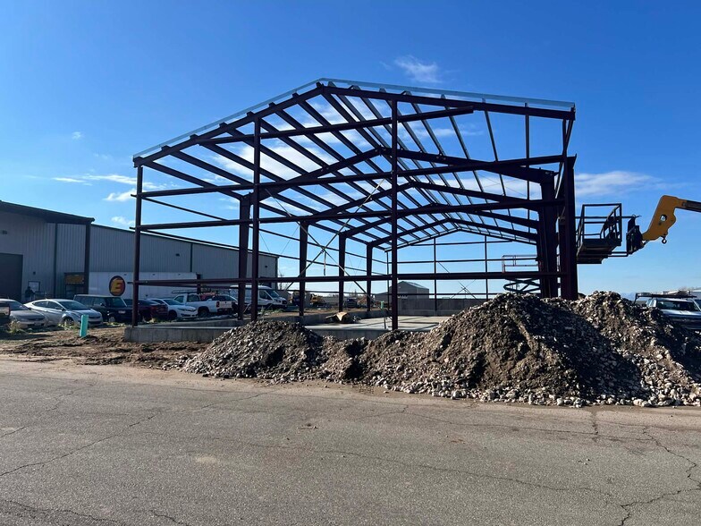 1438 W 3300 S, Ogden, UT à louer - Photo du bâtiment - Image 2 de 8