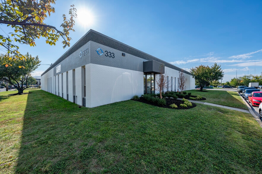 333 Veterans Blvd, Carlstadt, NJ for lease - Building Photo - Image 3 of 4
