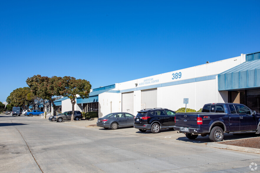 389 Oyster Point Blvd, South San Francisco, CA for lease - Building Photo - Image 2 of 12