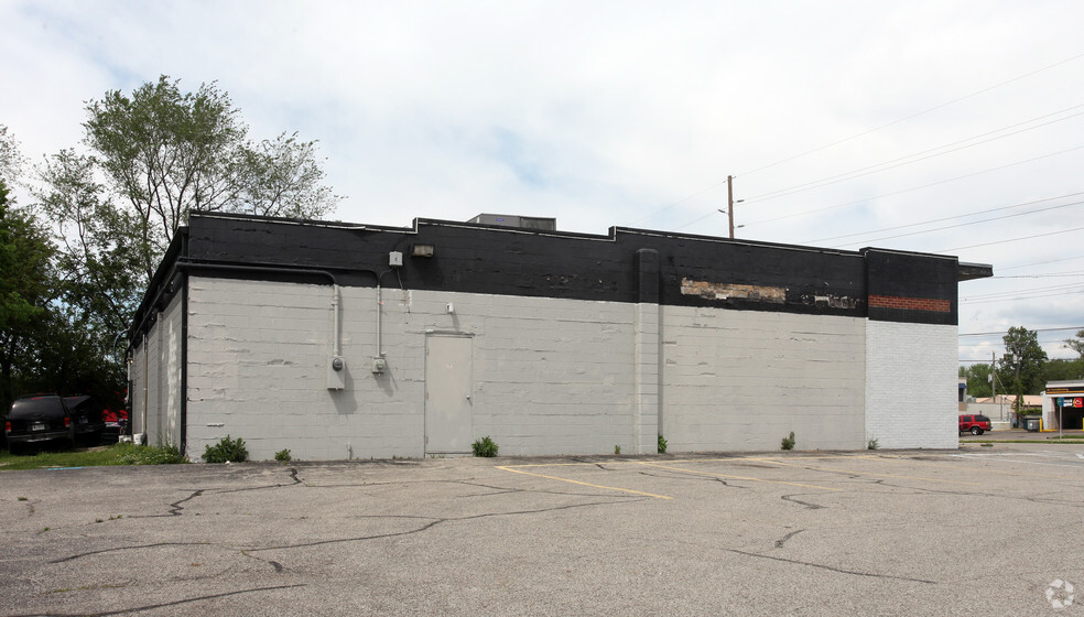 4102 N Keystone Ave, Indianapolis, IN for lease - Building Photo - Image 2 of 6