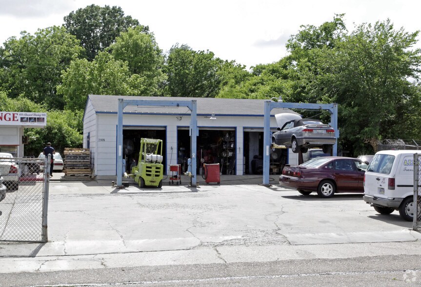 2905 Lamar Ave, Memphis, TN à louer - Photo du bâtiment - Image 3 de 3