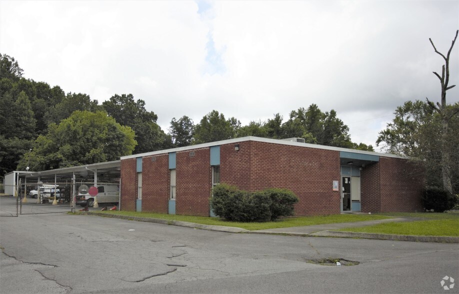 325 Fairchild St, Harriman, TN à vendre - Photo du bâtiment - Image 3 de 12