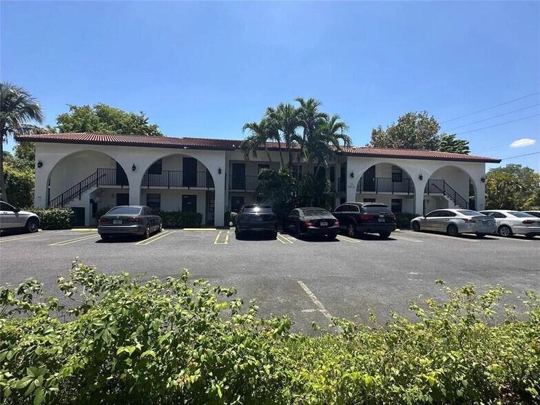 11690 NW 45th St, Coral Springs, FL for sale - Building Photo - Image 2 of 14