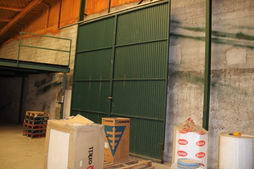 Industriel dans Cáceres à vendre - Photo du bâtiment - Image 3 de 17