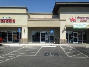 6525 N Buffalo Dr, Las Vegas, NV à louer Photo du bâtiment- Image 2 de 2