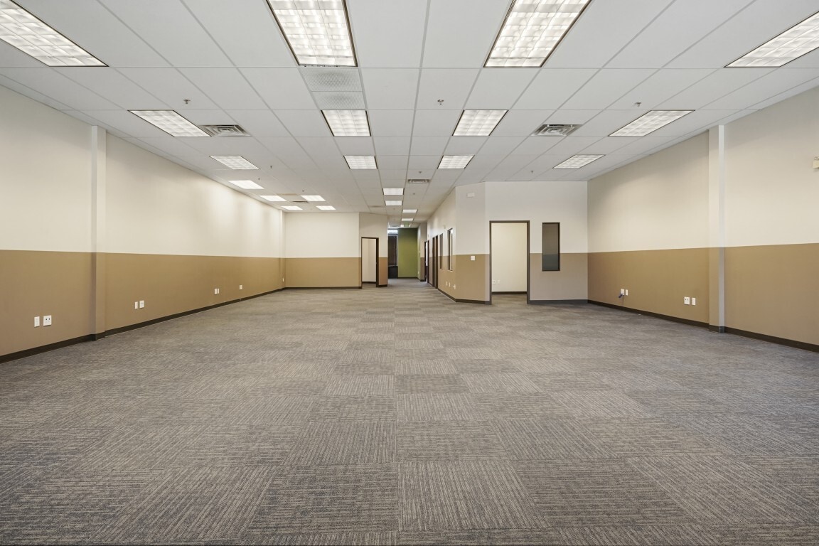 10875 Dover St, Westminster, CO 80021 - Unité 300/400 - - Photo intérieure - Image 1 of 22