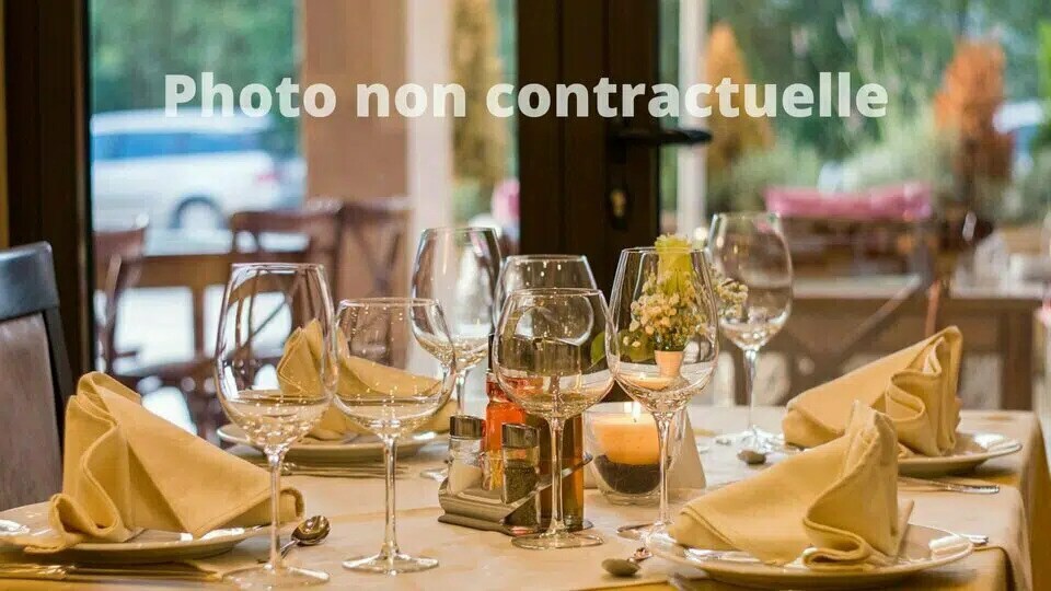 Commerce de détail dans Reims à louer - Photo du bâtiment - Image 2 de 3