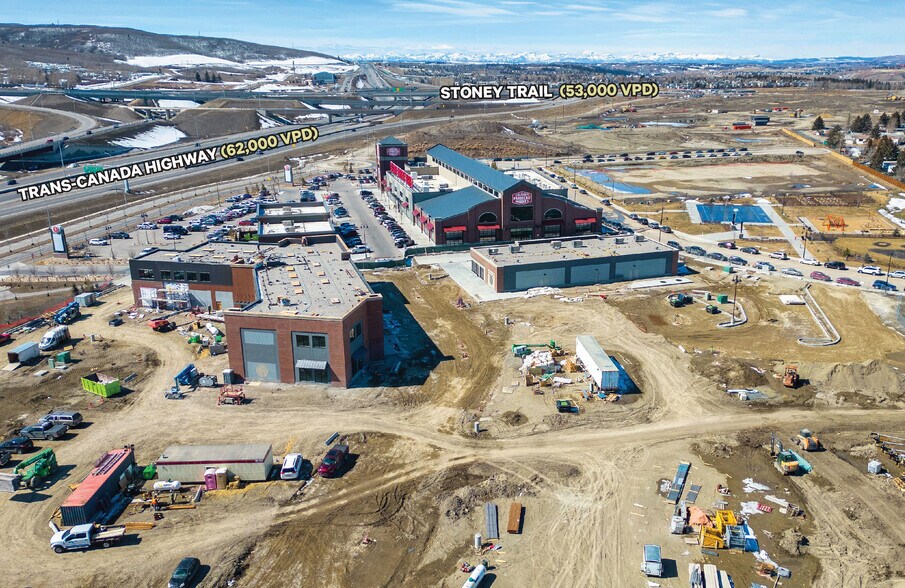 25 Greenbriar Dr NW, Calgary, AB à vendre - Aérien - Image 1 de 1