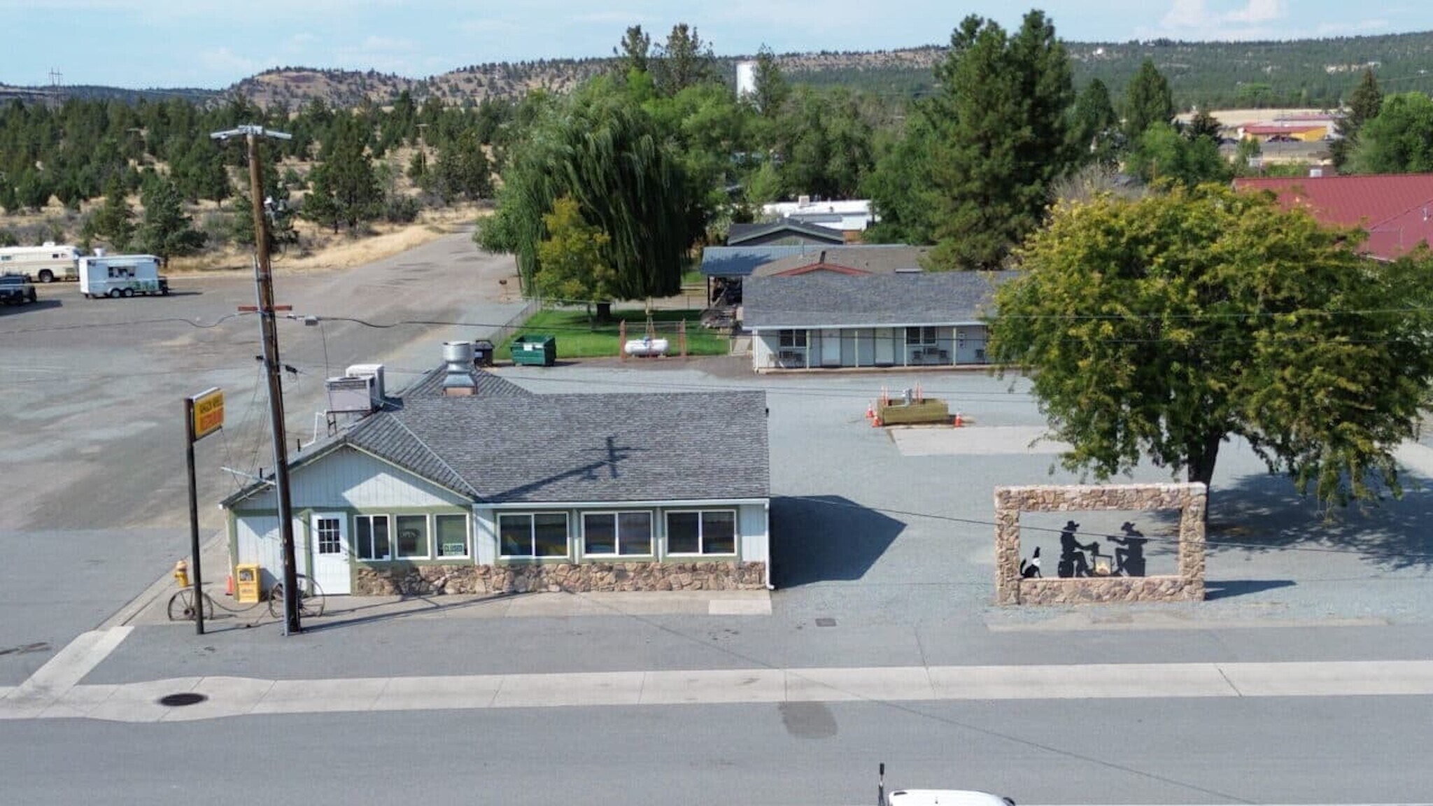 308 W 12th St, Alturas, CA à vendre Photo du bâtiment- Image 1 de 35