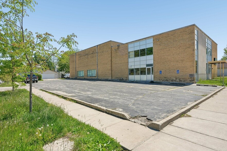 3843 6th Ave, Des Moines, IA à vendre - Photo du bâtiment - Image 3 de 17