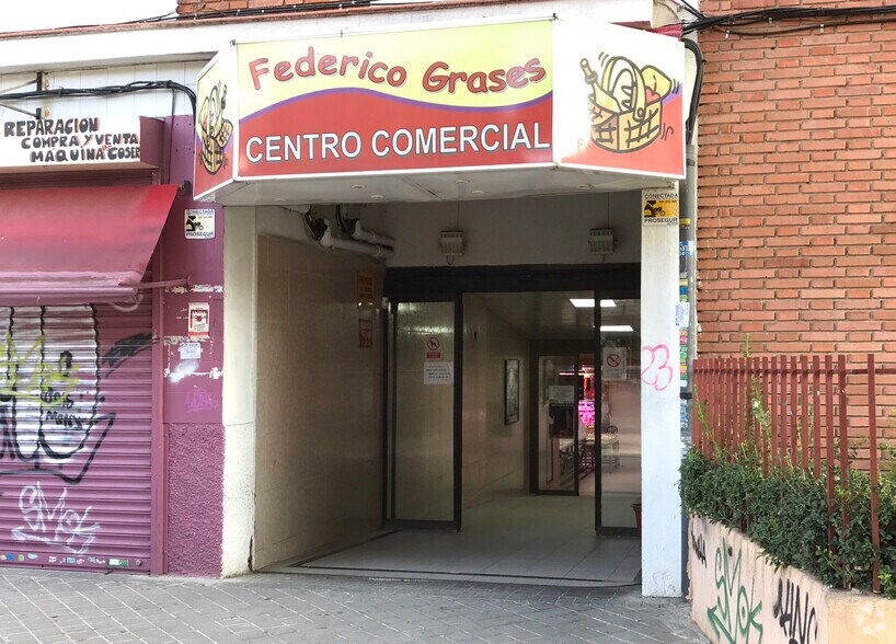 Calle De Federico Grases, 20, Madrid, Madrid for sale - Building Photo - Image 1 of 4