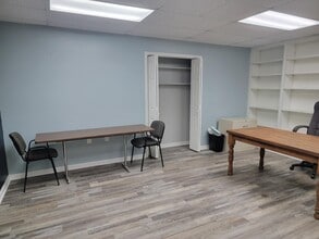 718-720 3rd Ave, West Point, GA for lease Interior Photo- Image 2 of 3