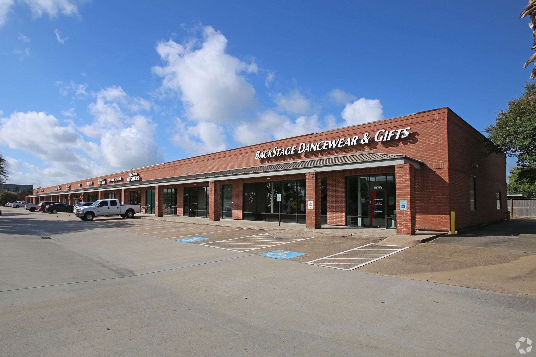 17302-17330 Highway 3, Webster, TX for lease Primary Photo- Image 1 of 12