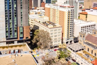 201 N Saint Marys St, San Antonio, TX - AERIAL  map view