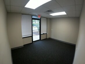1530 Kingsley Ave, Orange Park, FL for lease Interior Photo- Image 2 of 10