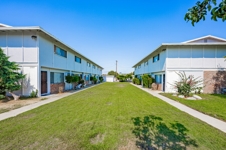 12821-12841 Flower St, Garden Grove, CA à vendre - Photo du bâtiment - Image 1 de 1