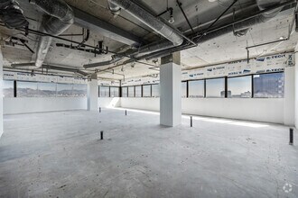 6200 Wilshire Blvd, Los Angeles, CA for lease Interior Photo- Image 1 of 2