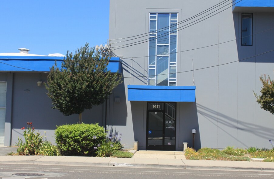 1409-1411 Industrial Rd, San Carlos, CA for lease - Building Photo - Image 2 of 4