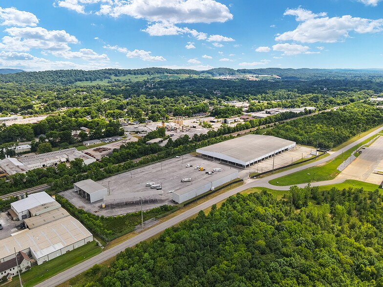 1523 Midfield Industrial Blvd, Birmingham, AL à louer - Photo du bâtiment - Image 1 de 25