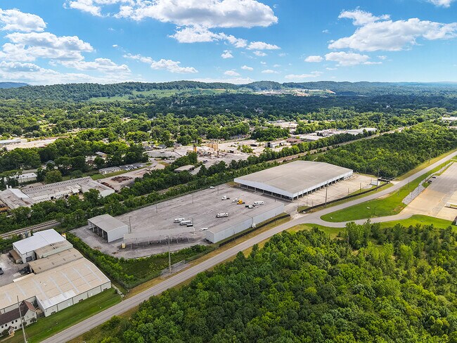 Plus de détails pour 1523 Midfield Industrial Blvd, Birmingham, AL - Industriel à louer