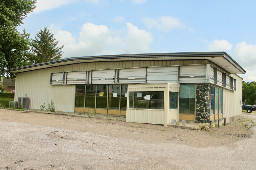 1709-1713 E 7th St, Atlantic, IA for sale - Primary Photo - Image 1 of 37