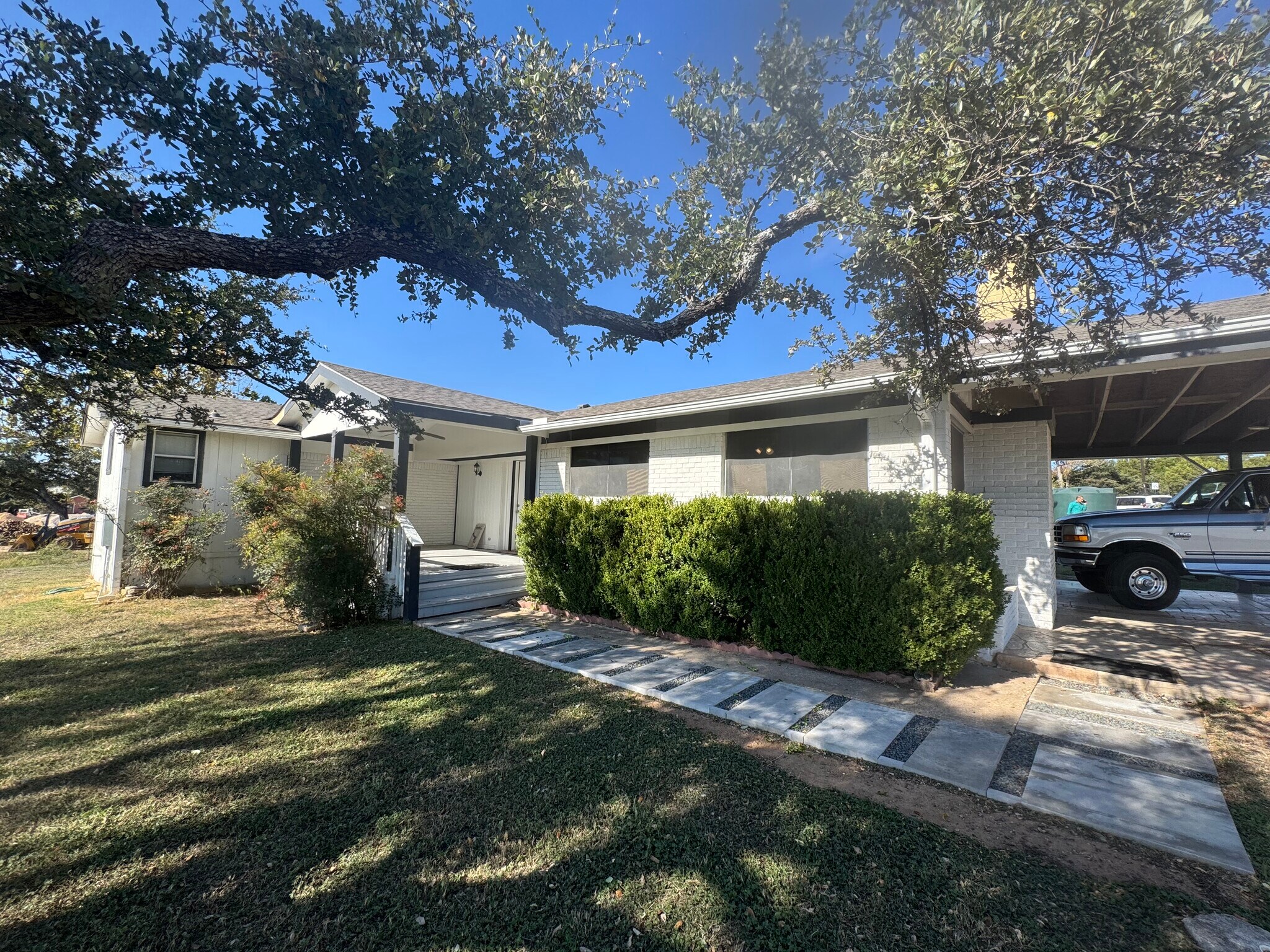 5300 US-290, Dripping Springs, TX for lease Primary Photo- Image 1 of 22