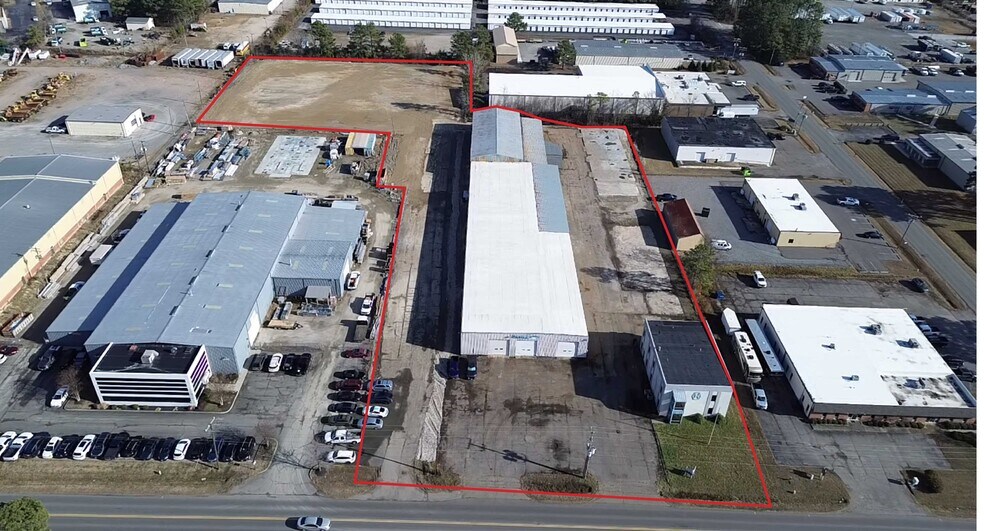 11114 Leadbetter Rd, Ashland, VA for lease - Primary Photo - Image 1 of 11