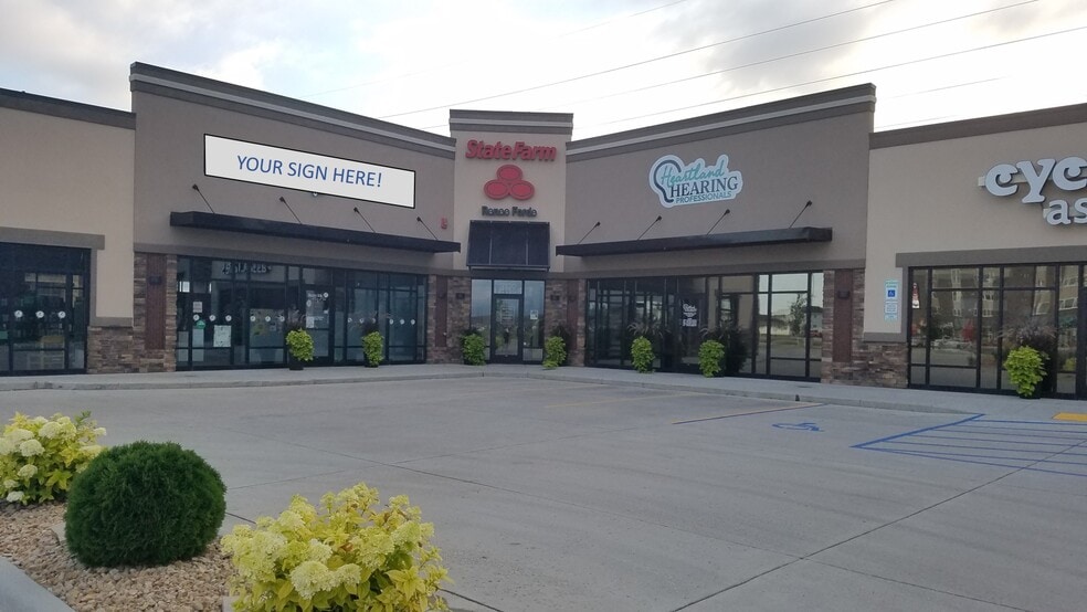 3139 Bluestem Dr, West Fargo, ND for lease - Building Photo - Image 3 of 7