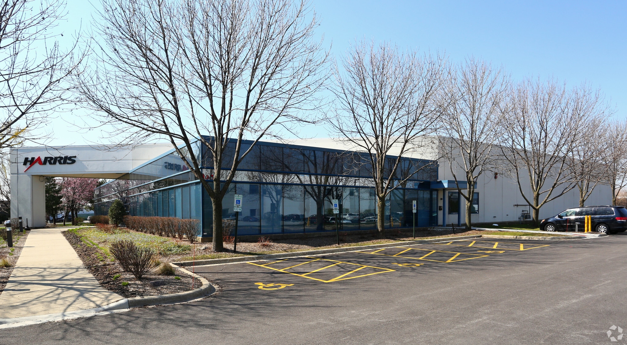 500 W Algonquin Rd, Mount Prospect, IL for lease Primary Photo- Image 1 of 3
