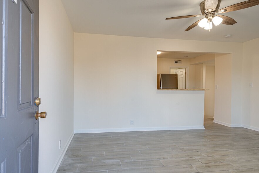 501 Cedarmont Dr, Antioch, TN à vendre - Photo du bâtiment - Image 3 de 61