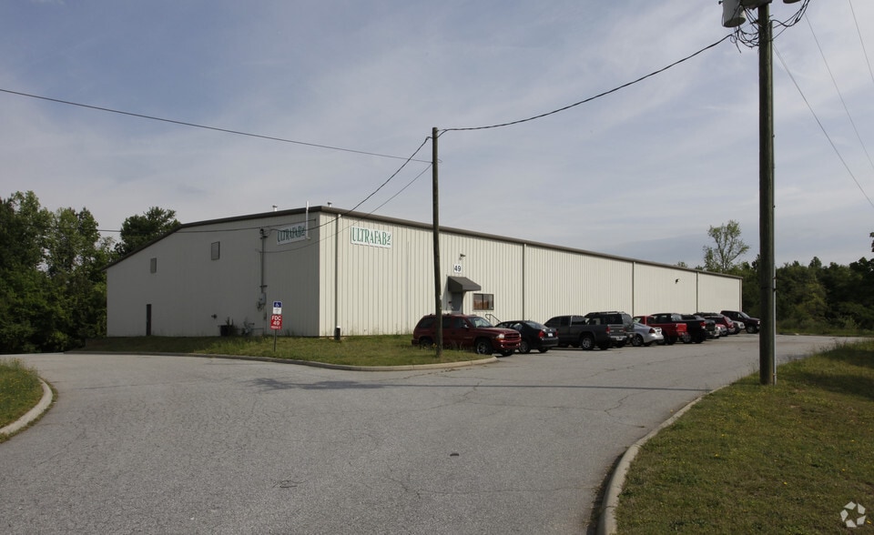 45 Freedom Ct, Greer, SC for lease - Primary Photo - Image 2 of 4