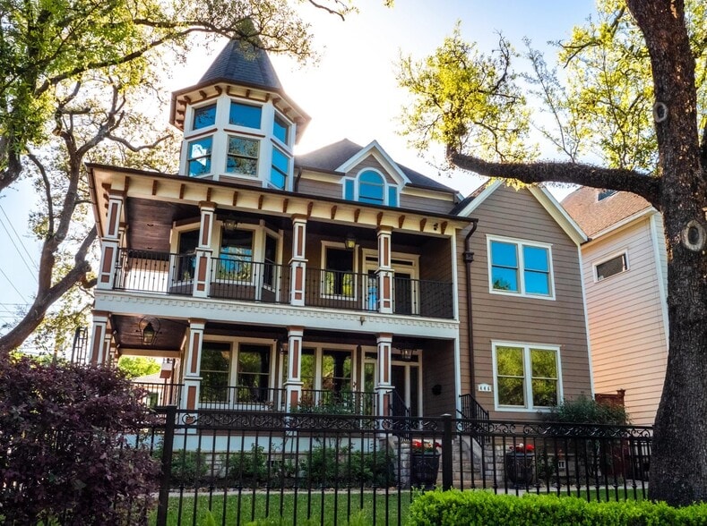 446 Heights Blvd, Houston, TX for sale - Building Photo - Image 3 of 38