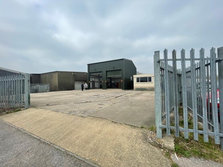 Butts Pond Industrial Estate, Sturminster Newton for sale - Building Photo - Image 3 of 5