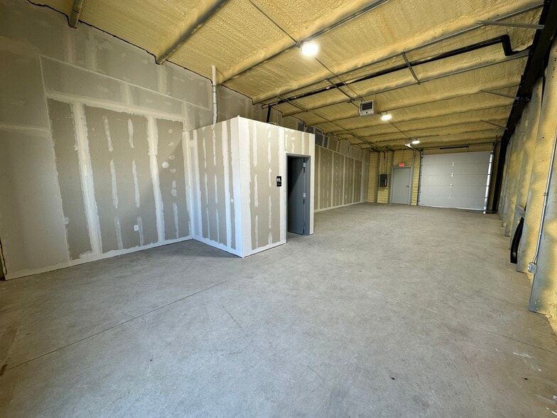 15137 S County Line Rd, Justin, TX à louer - Photo intérieure - Image 3 de 6