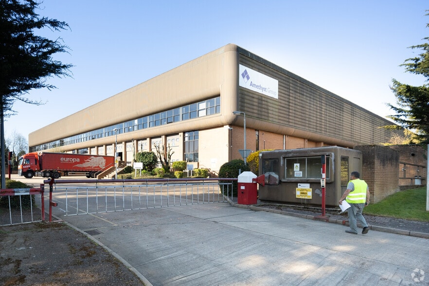 Lodge Rd, Staplehurst for lease - Primary Photo - Image 1 of 3