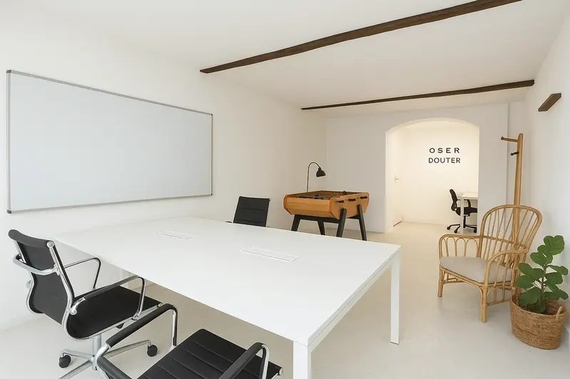 Office in Paris for lease Building Photo- Image 1 of 8