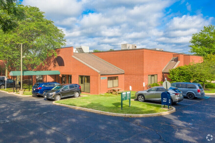 625 Clark Ave, King Of Prussia, PA à vendre - Photo principale - Image 1 de 9