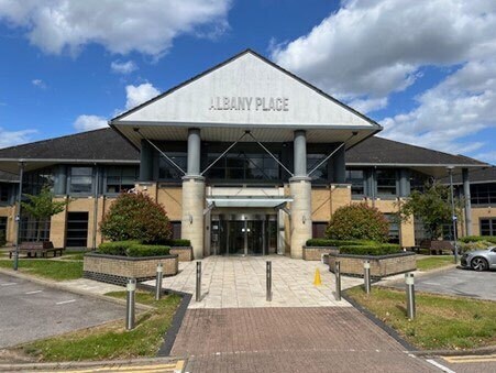 Hyde Way, Welwyn Garden City à louer - Photo du bâtiment - Image 3 de 8