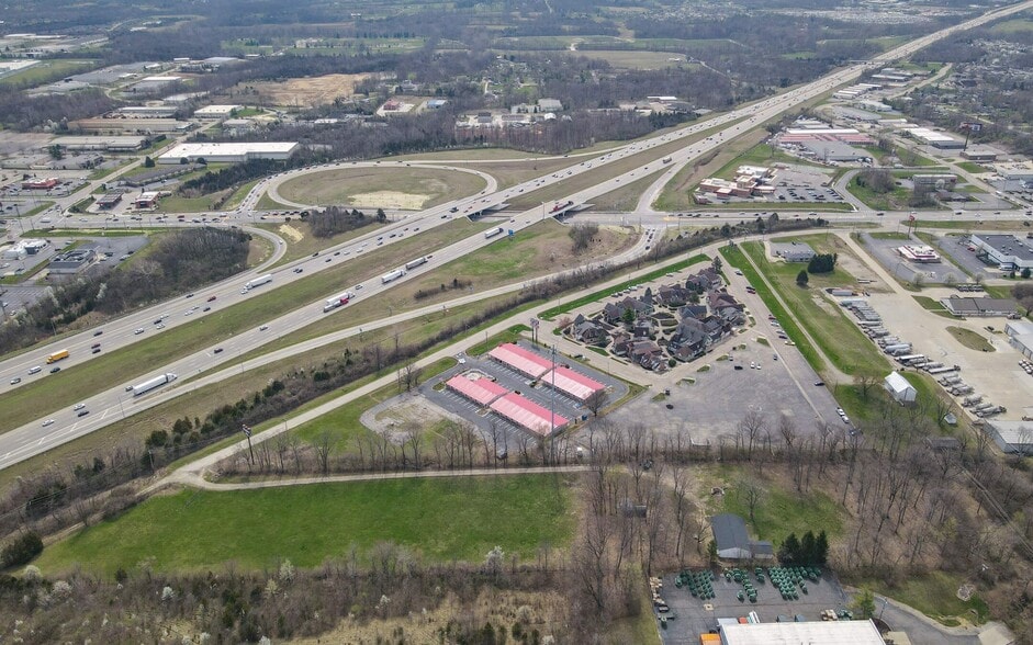 8370 Claude Thomas Rd, Franklin, OH for sale - Aerial - Image 2 of 30