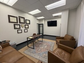 874 Whipple Rd, Mount Pleasant, SC for lease Interior Photo- Image 2 of 10