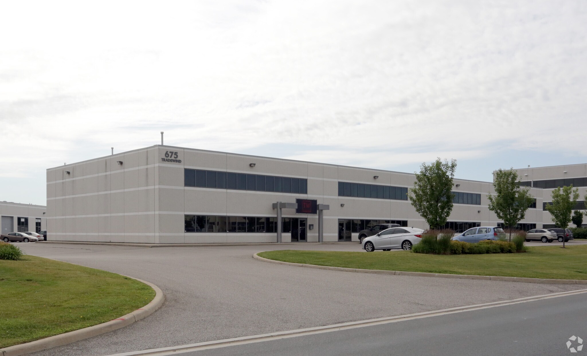 675 Tradewind Dr, Hamilton, ON à vendre Photo principale- Image 1 de 1