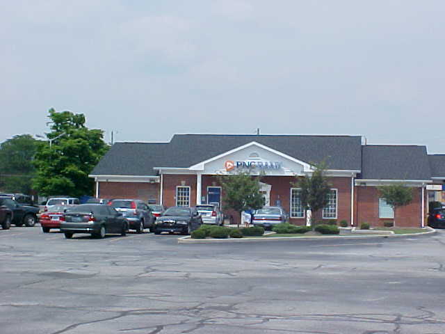 6923-6929 E 10th St, Indianapolis, IN à louer - Photo du bâtiment - Image 3 de 4