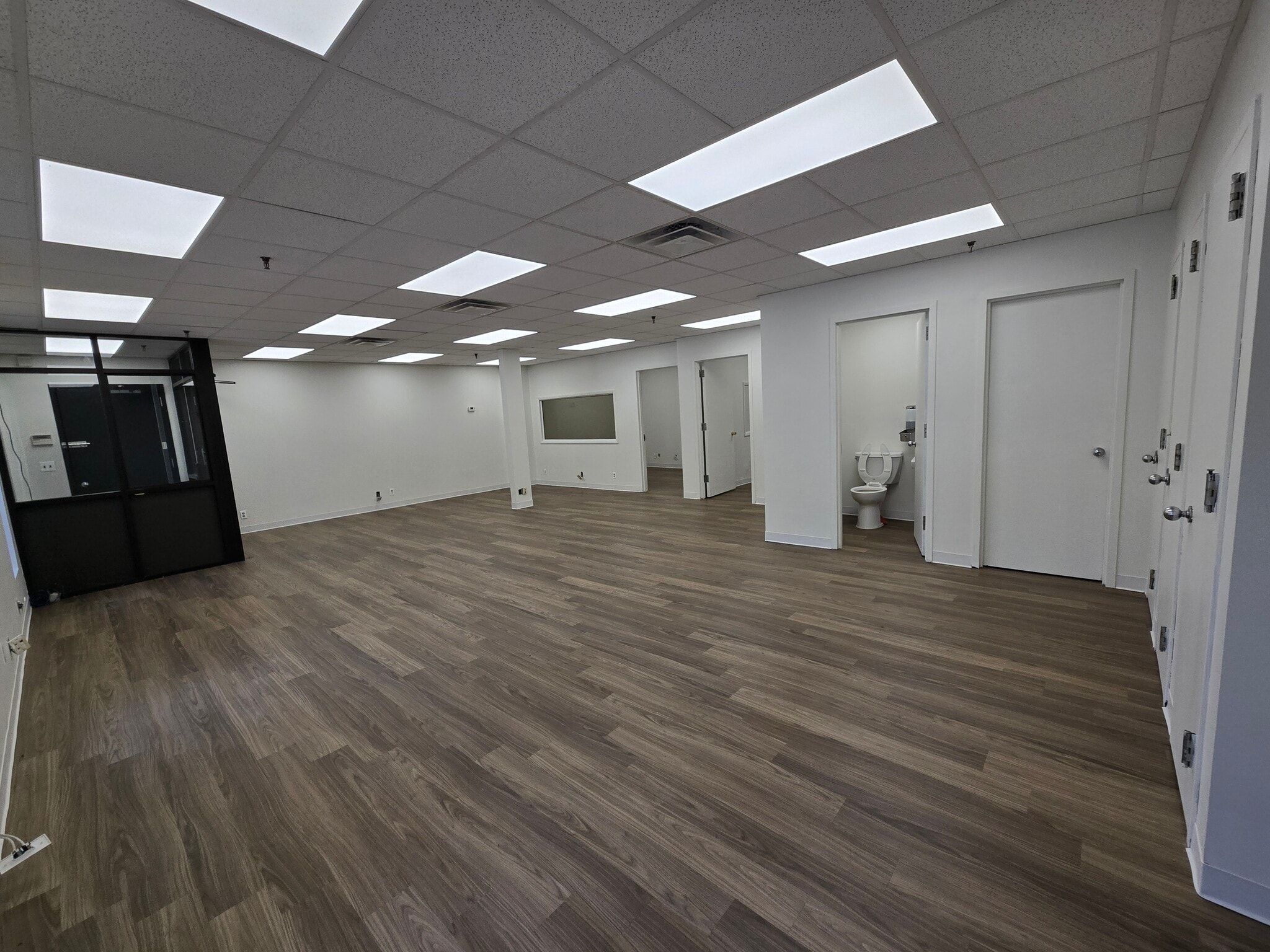 40 Commerce Dr, Hauppauge, NY à louer Photo intérieure- Image 1 de 6