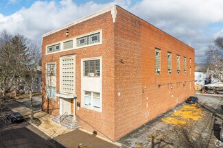 Plus de détails pour 379 Cherry St, Pottstown, PA - Flex à vendre