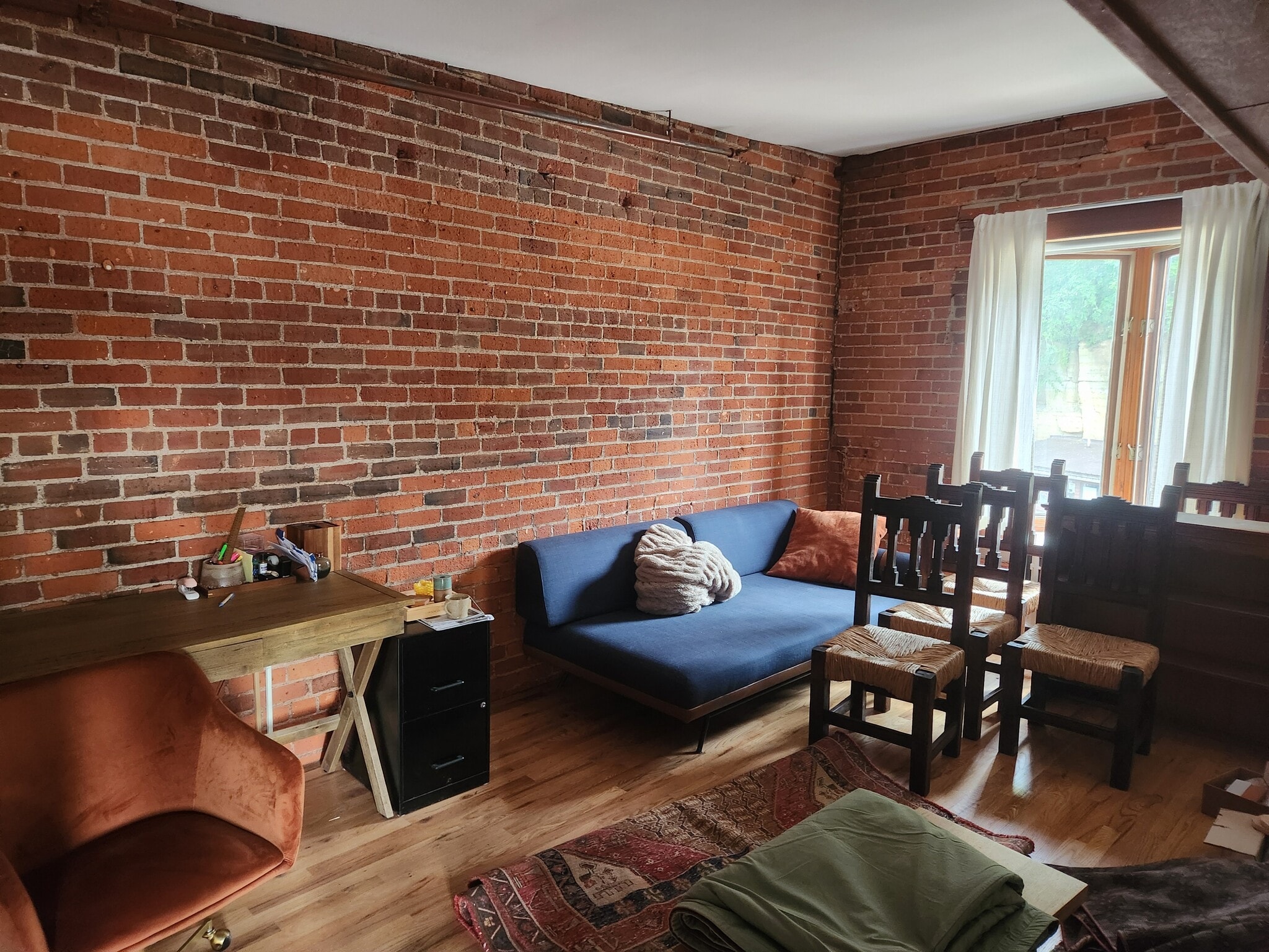 421-423 S Main St, Stillwater, MN for lease Interior Photo- Image 1 of 7