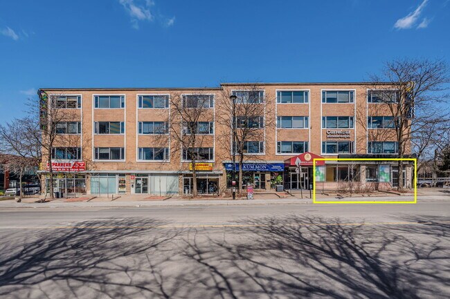 More details for 6555 Ch De La Côte-Des-Neiges, Montréal, QC - Office, Retail for Lease