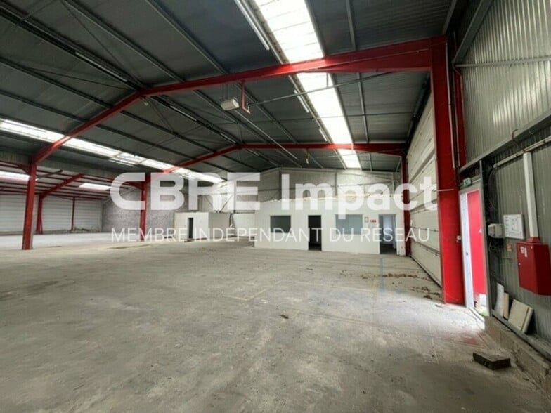 12-14 Impasse Du Val Clair, Reims for lease - Interior Photo - Image 3 of 8