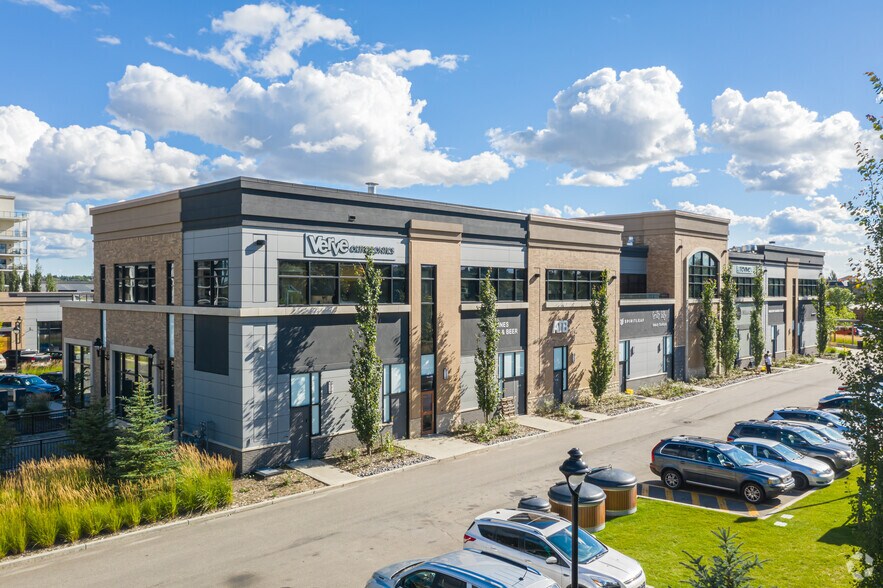 150 Bellerose Dr, St. Albert, AB à louer - Photo du bâtiment - Image 3 de 6