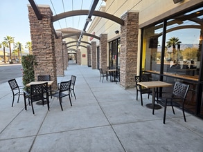 44100 Jefferson St, Indio, CA à louer Photo du bâtiment- Image 2 de 3