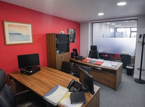 65 Chadwell Heath Ln, Romford for lease Interior Photo- Image 2 of 6